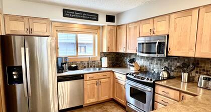 Best location in all Breckenridge! True Ski-In, Ski out, Walk to Town! Amazing!