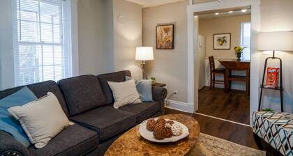 *5 Min to WVU*Smart TV*2 Full Kitchen*W/D