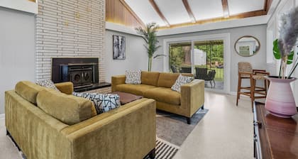 Cargo District Vintage Vibes