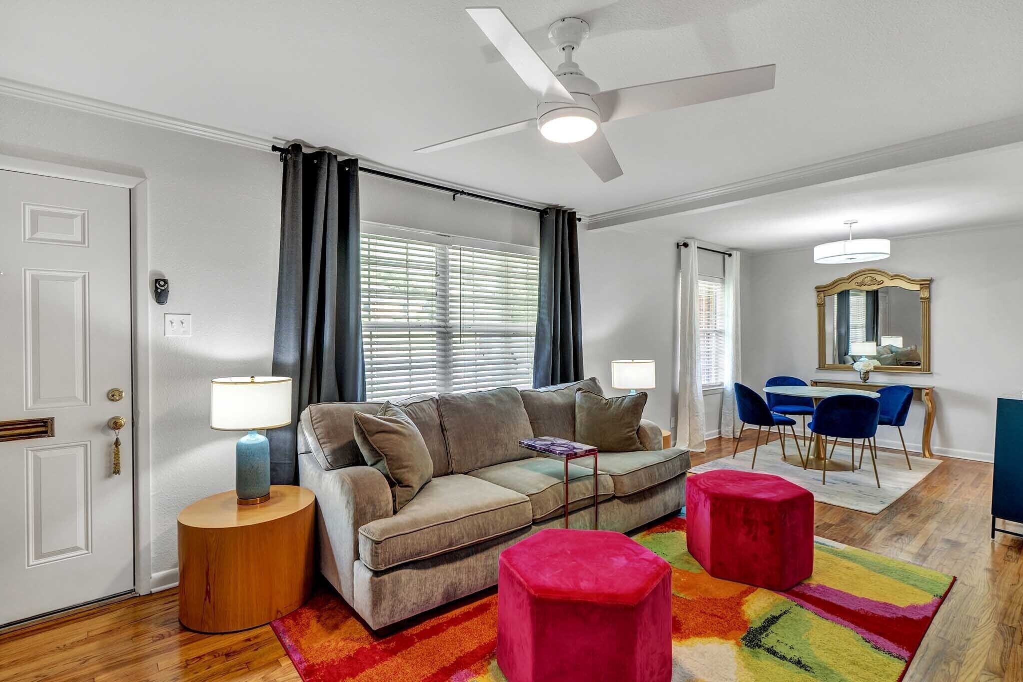 Feel Good, Spacious Home - Centrally located!