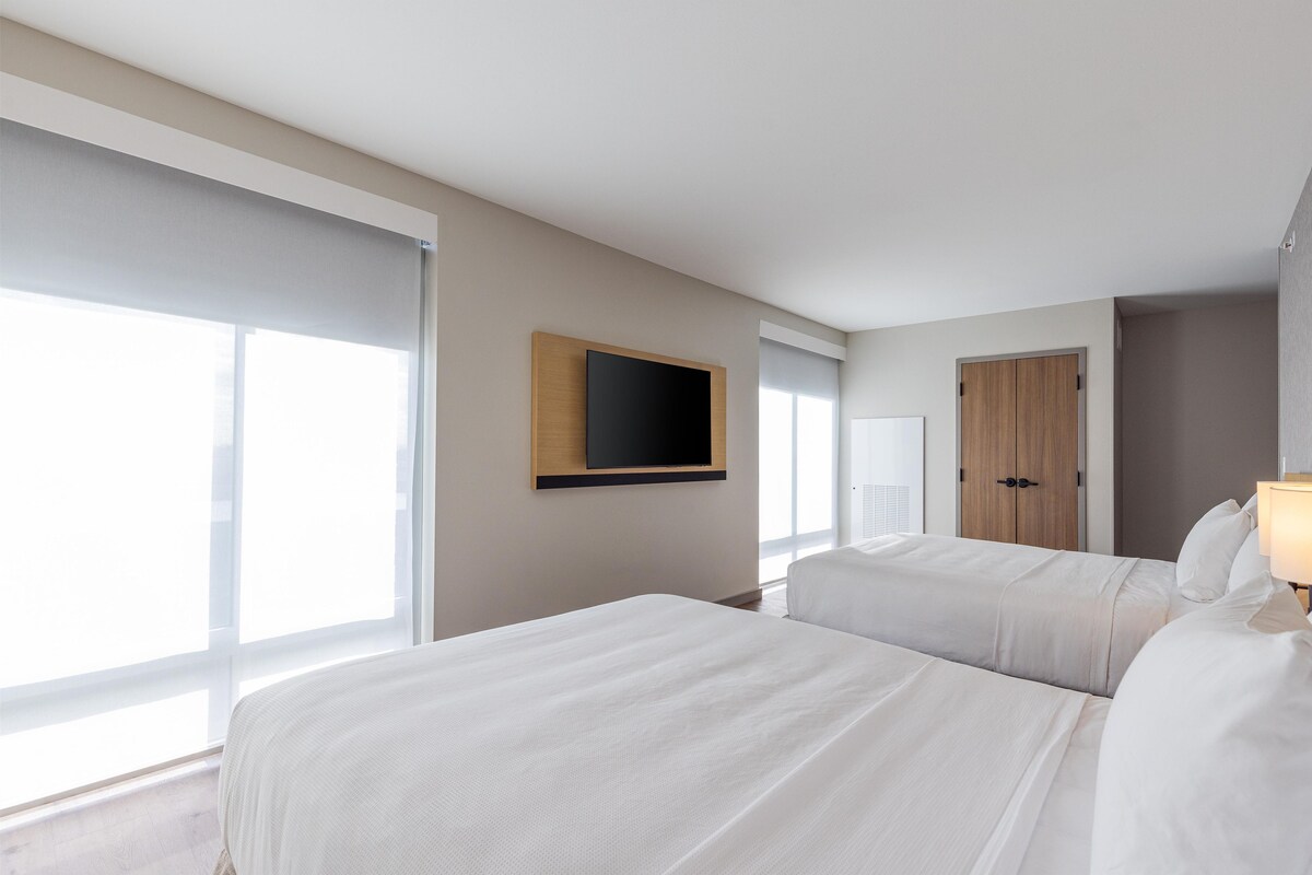Suite, Multiple Beds, Accessible, Bathtub | In-room safe, desk, laptop workspace, blackout drapes