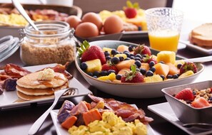 Free daily buffet breakfast 