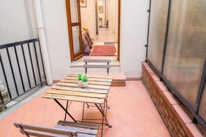 Outdoor dining - Federighi apartment in Florence by Mmega (Firenze)