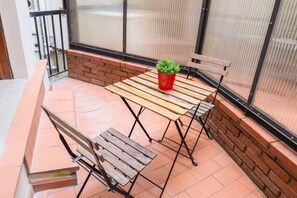Outdoor dining - Federighi apartment in Florence by Mmega (Firenze)