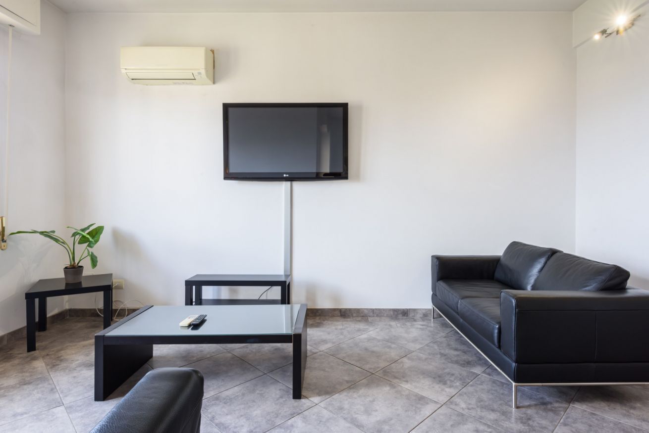 TV