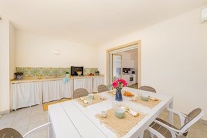 Dining - A unique experience between sea, sun, and relaxation  - Villa Losciale 114 (Monopoli)