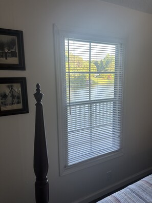 3 bedrooms, free WiFi, bed sheets - The Cove at Lake Houser-lakefront home, large deck, fishing/kayak/paddle board (Mooresboro)