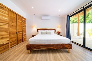 4 bedrooms, in-room safe, iron/ironing board, free WiFi