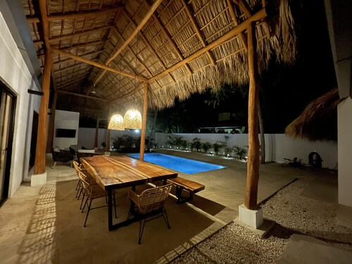 Tropical brand new 4 BR gem in Potrero near beach - Casa Marzo