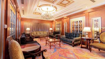 Suíte, 2 quartos, acesso ao Club Lounge, vista para o mar (Jetted Tub, Club Lounge Access) | Frigobar, cofres nos quartos, escrivaninha, cortinas blackout