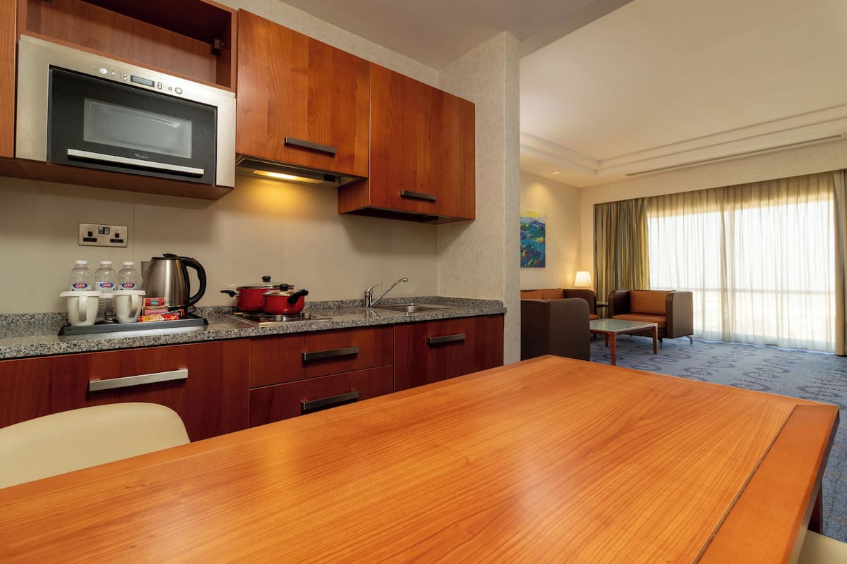 Suite, 1 Bedroom, Smoking, Club Lounge Access | Room amenity