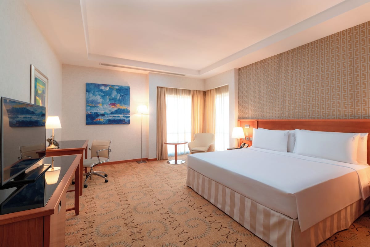 Minibar, in-room safe, desk, blackout drapes
