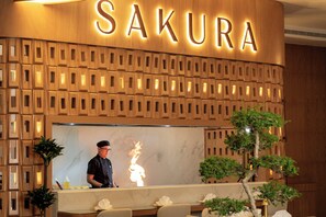 6 restoran, melayani sarapan, makan siang; sajian masakan Mediterania