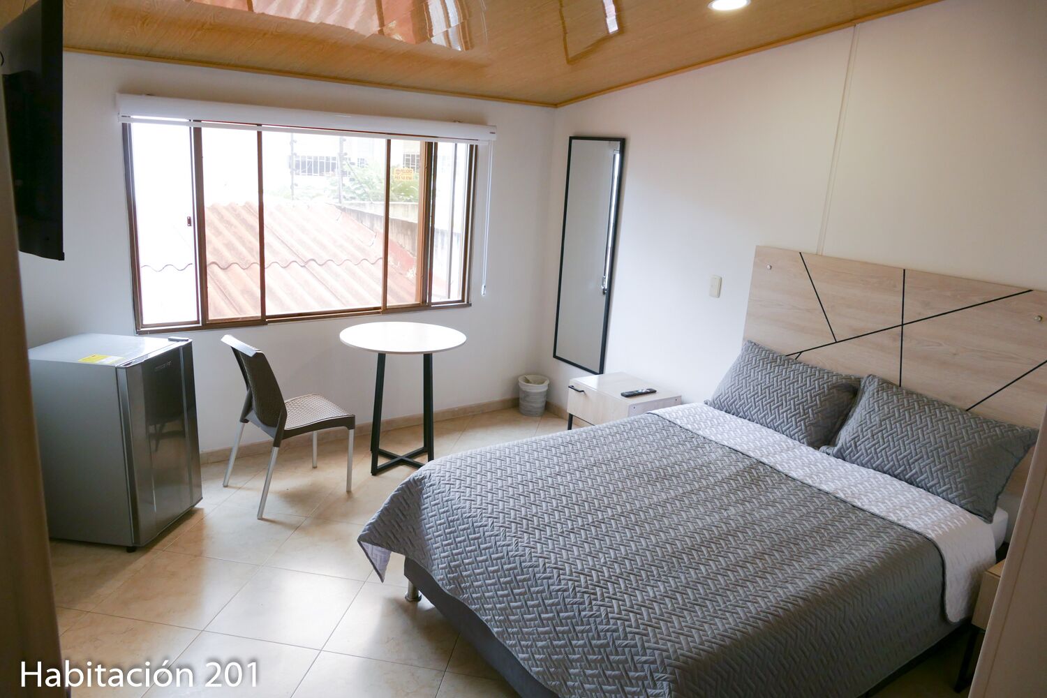 9 slaapkamers, een strijkplank/strijkijzer, gratis wifi, beddengoed