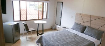 Habitación a 5 Minutos de la Estación de Héroes