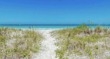 Blue Water Beach Rental #6 A little slice of beach paradise