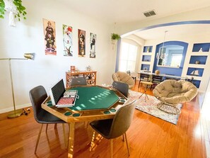 Spielezimmer
