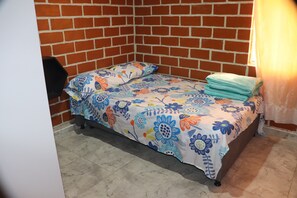 Apartment | 4 bedrooms, free WiFi