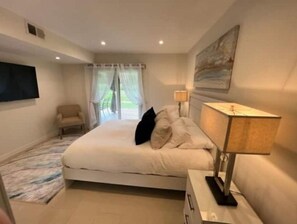 3 bedrooms, iron/ironing board, free WiFi, bed sheets - Condo with golf course view and stunning sunset (Laguna Niguel)