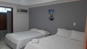 1 chambre, bureau, fer et planche à repasser, Wi-Fi gratuit