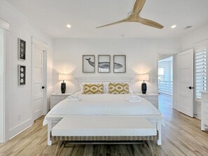 5 bedrooms, iron/ironing board, WiFi, bed sheets