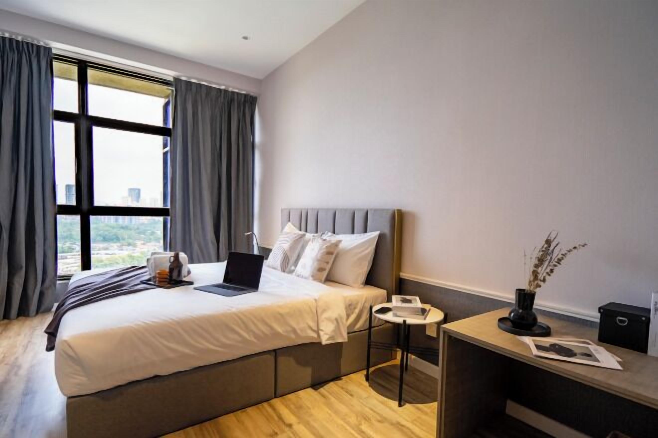 高級寢具、書桌、隔音、熨斗/熨衣板