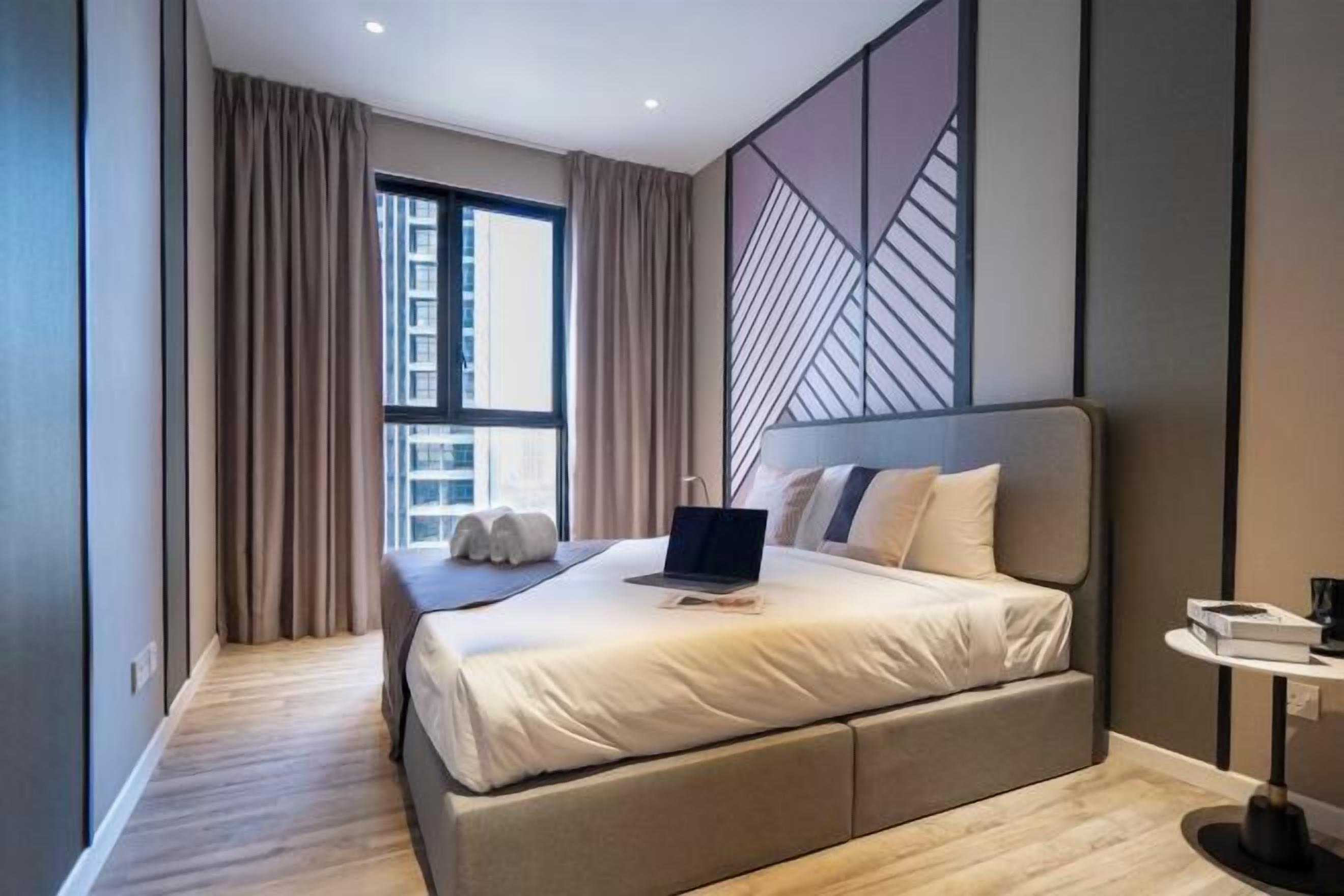 高級寢具、書桌、隔音、熨斗/熨衣板