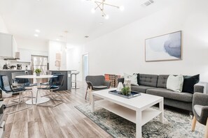 スマートテレビ、暖炉