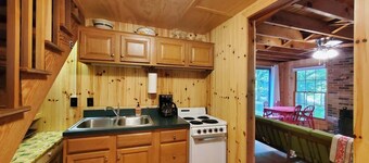 Red Shutters Rustic Cottage CSA Private Community