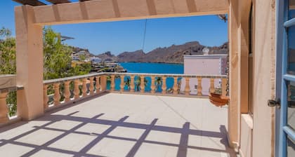Escape, Rejuvinate in this serene castle by the beaches of Mexico-Casa Serenidad