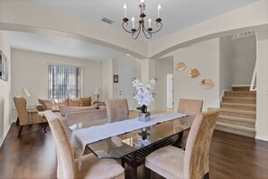 Interior - Beautiful 5 bedrooms with pool close to Disney (Kissimmee)