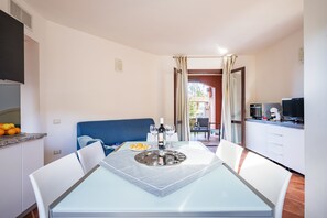 تناول الطعام