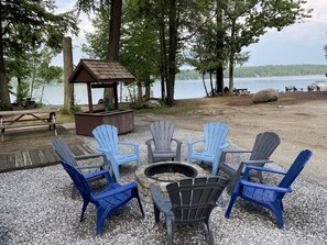 Terrace/patio - Lakefront - Family Friendly Home - on Long Lake w/beaches and boat slip. (Bridgton)