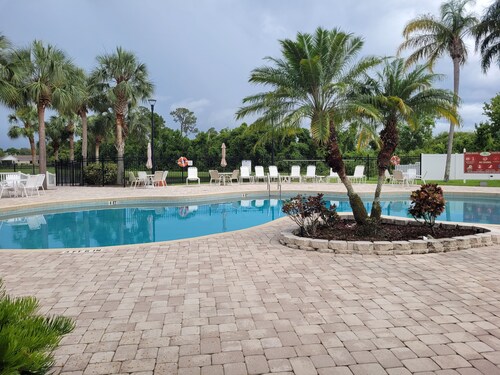Family Friendly Resort Style Condo