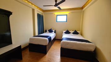 ์คํ ๋ค๋ ๋๋ธ๋ฃธ, ์นจ๋(์ฌ๋ฌ ๊ฐ) | ์ฑ
์, ๋ฐฉ์ ์ค๋น, ๋ฌด๋ฃ WiFi, ์นจ๋ ์ํธ