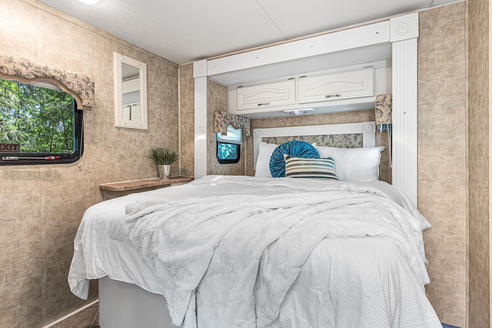 Breathtaking River Retreat RV Campground Gym, Game Room, Sauna Jackson County Vrbo