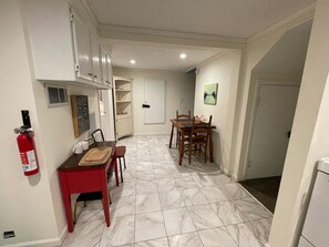 Dining - Private Apartment on Beautiful Grounds, Walking Distance to Landrum SC (Landrum)