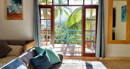 Huge gorgeous, 1 bed with new pool, 5 mins from everything, balcony jungleview