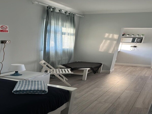 1 Schlafzimmer, Bügeleisen/Bügelbrett, WLAN, Bettwäsche