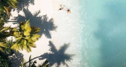 Beachfront House at La Vida Resort