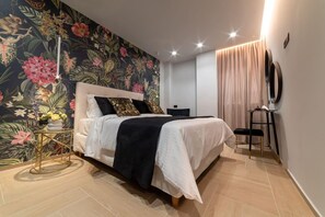4 bedrooms, WiFi, bed sheets, wheelchair access
