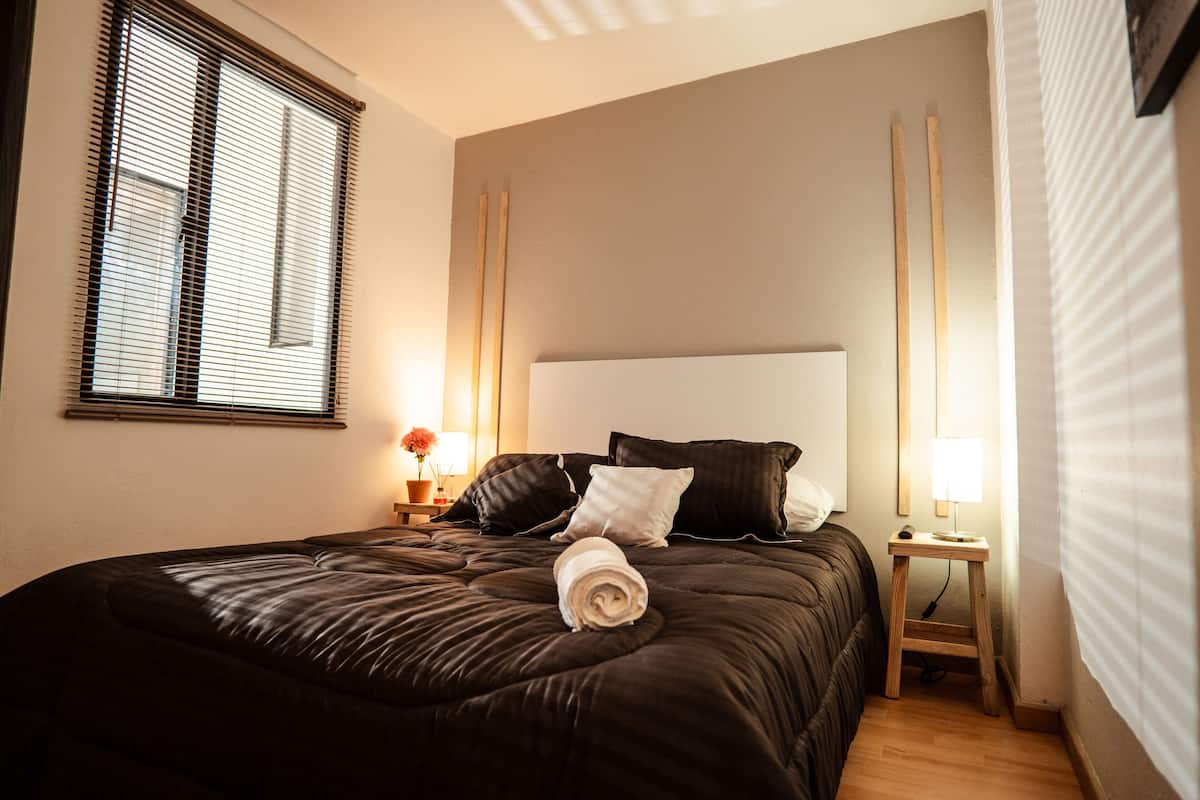 Double Room | 1 bedroom, down comforters, free WiFi