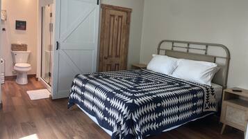 2 Schlafzimmer, Reisekinderbett, WLAN, Bettwäsche