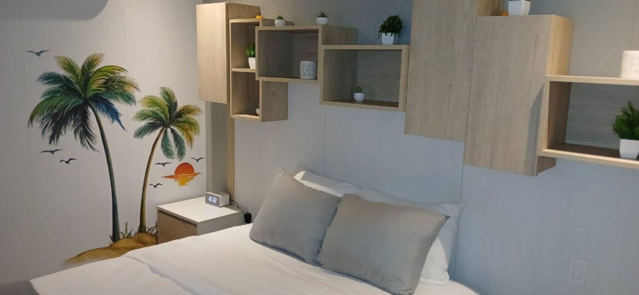 1 habitación, tabla de planchar con plancha, wifi gratis y ropa de cama 