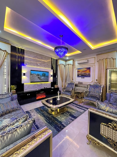 Luxury 5Bed Duplex With Starlink powered wifi Lekki