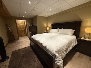 4 habitaciones, escritorio, wifi gratis y ropa de cama