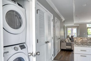 Interior - Unbelievable Shaw 2BR w/ Backyard & W/D, nr Nightlife, by Blueground (Washington, D.C.)