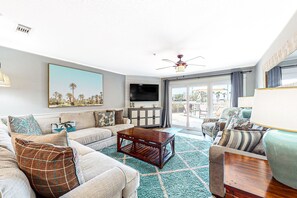 TV - Ground-floor condo with large patio, pools, tennis, & parking - steps to beach (Miramar Beach)