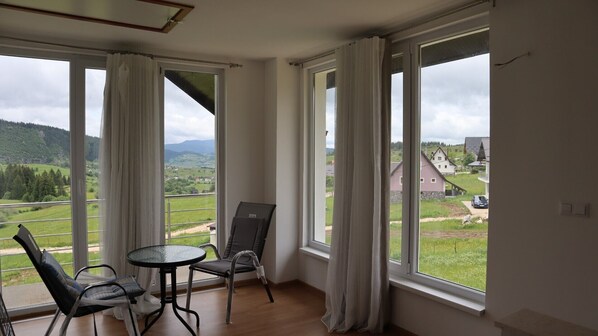 Villa, 3 soverom, utsikt mot høyde (508) | Oppholdsområde