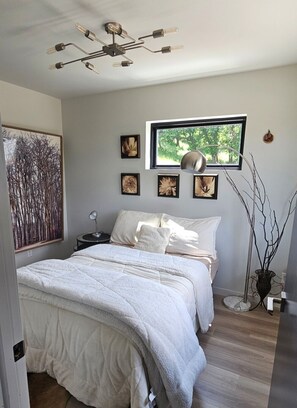 4 Schlafzimmer, Schreibtisch, WLAN, Bettwäsche